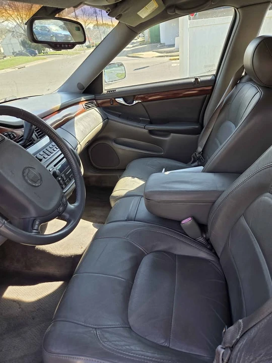 2005 Cadillac DeVille 8th Gen - Image 6 of 7