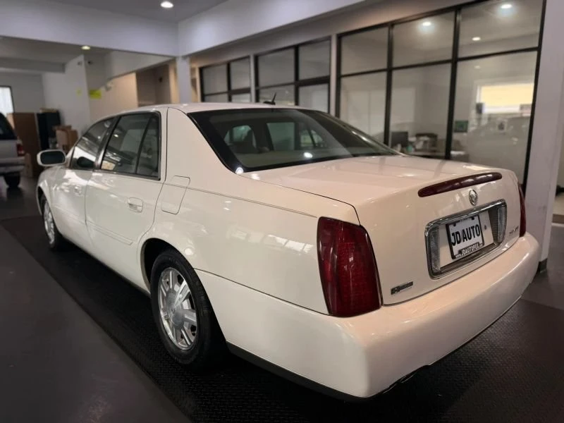 2005 Cadillac DeVille 8th Gen - Image 5 of 20