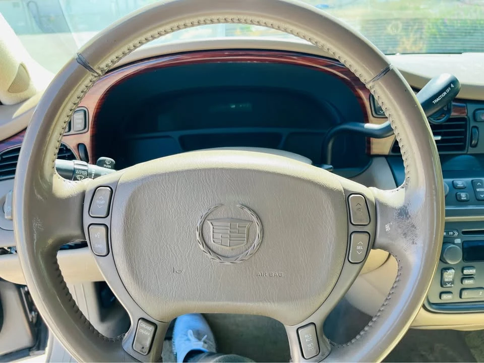 2005 Cadillac DeVille 8th Gen - Image 10 of 11