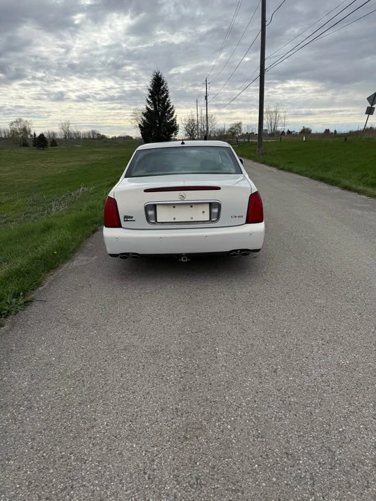 2005 Cadillac DeVille 8th Gen - Image 2 of 5