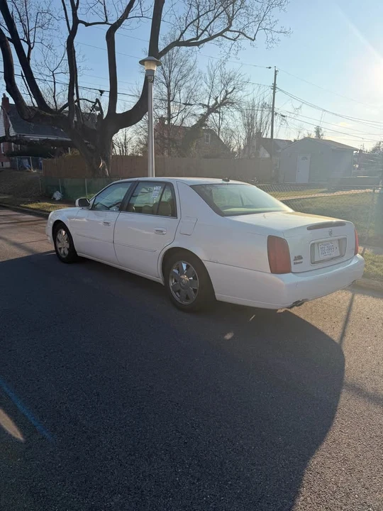 2005 Cadillac DTS - Image 6 of 7
