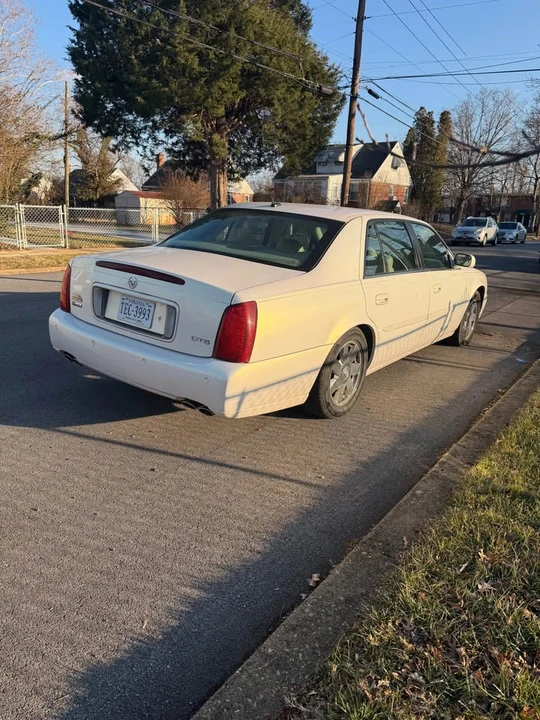 2005 Cadillac DTS - Image 7 of 7