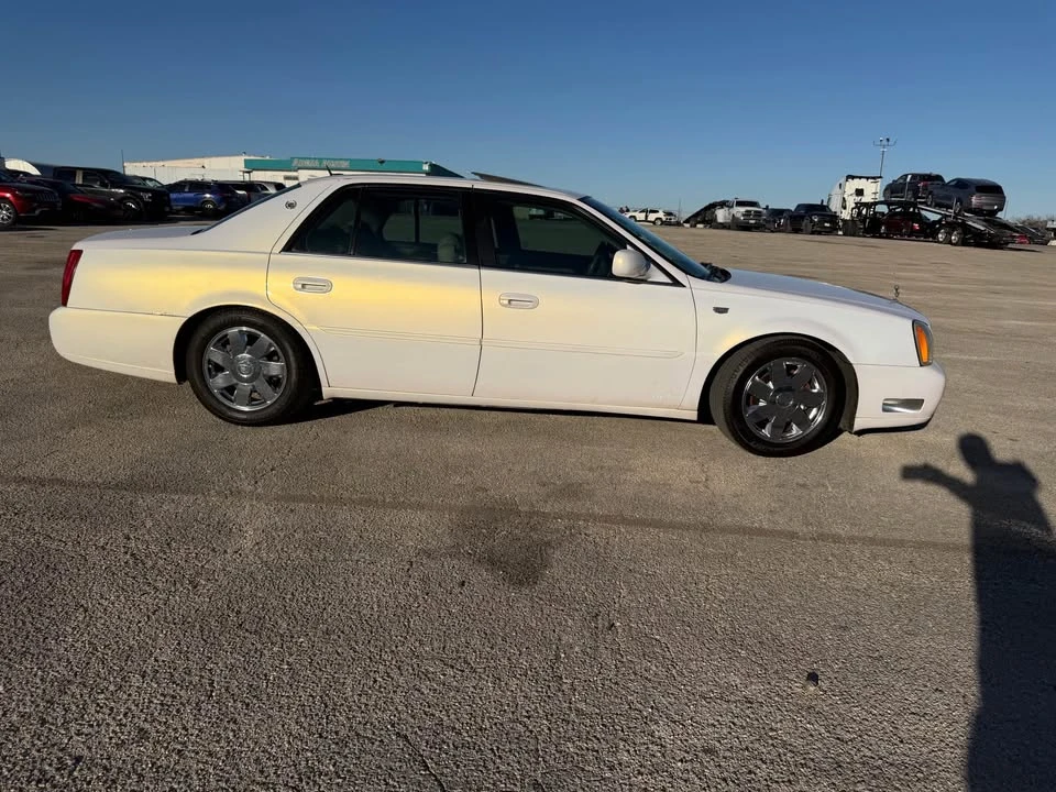 2005 Cadillac DTS - Image 6 of 10