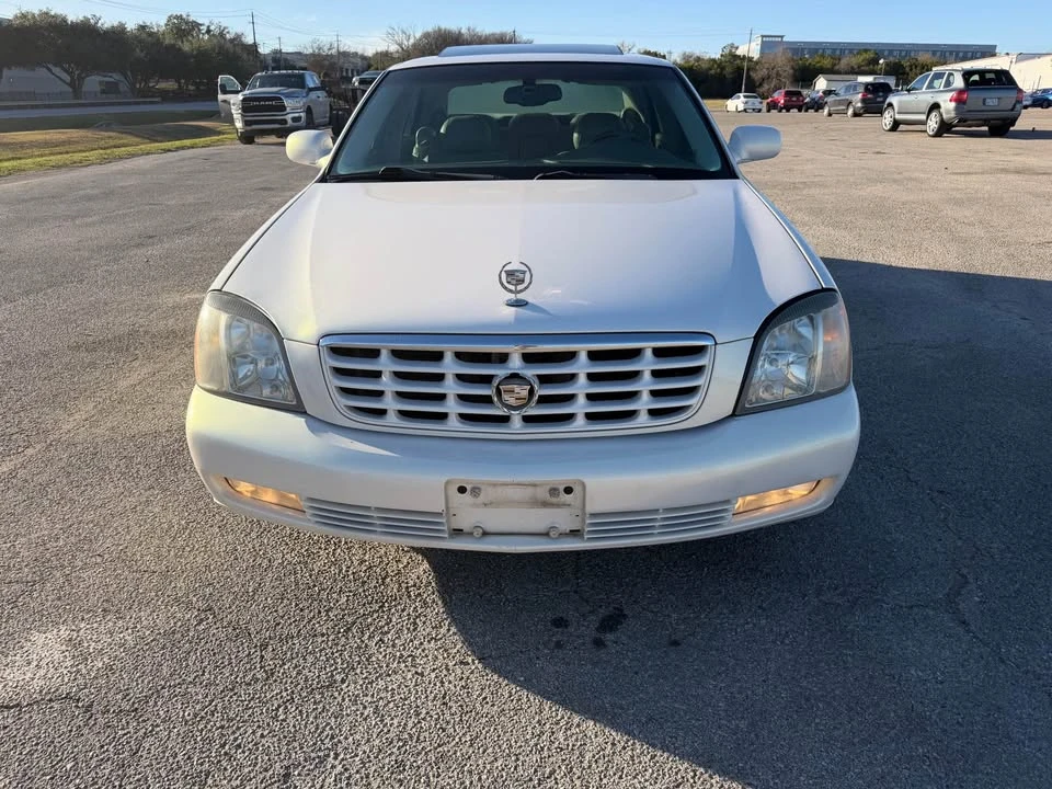 2005 Cadillac DTS - Image 2 of 10