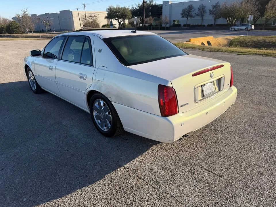 2005 Cadillac DTS - Image 4 of 10