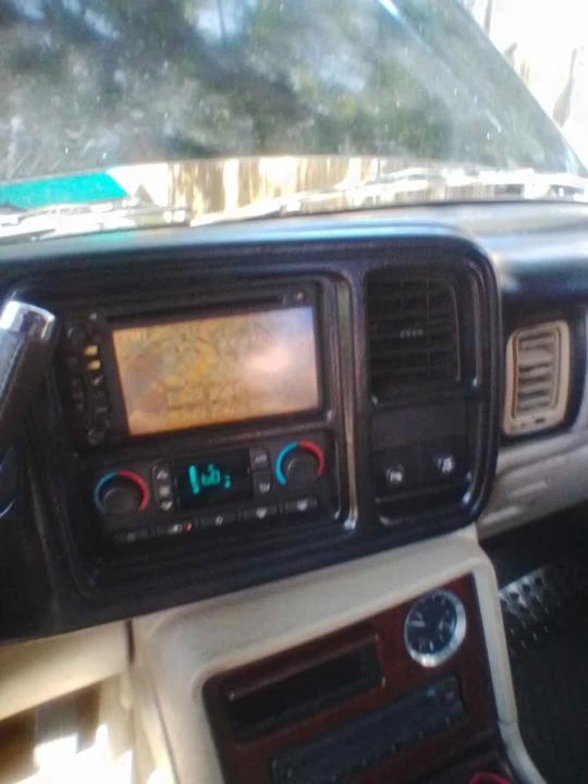 2005 Cadillac Escalade & EXT 2nd Gen - Image 7 of 8