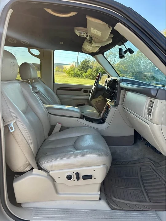 2005 Cadillac Escalade & EXT 2nd Gen - Image 6 of 9
