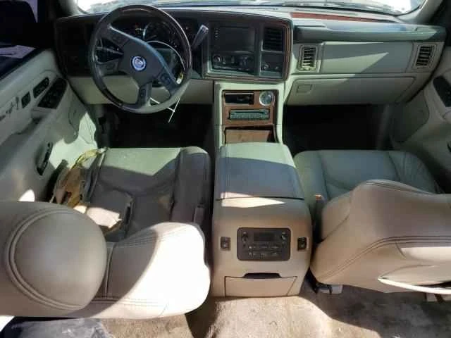 2005 Cadillac Escalade & EXT 2nd Gen - Image 4 of 5