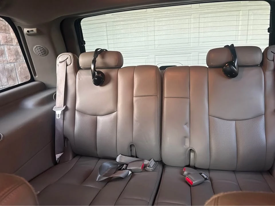 2005 Cadillac Escalade & EXT 2nd Gen - Image 10 of 17