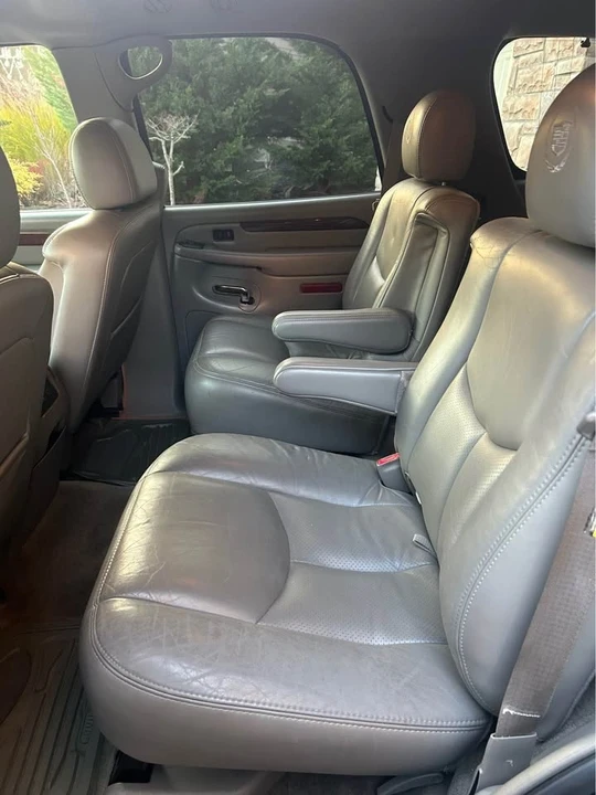 2005 Cadillac Escalade & EXT 2nd Gen - Image 9 of 17