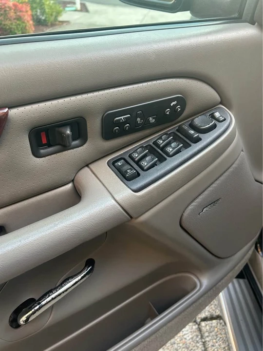 2005 Cadillac Escalade & EXT 2nd Gen - Image 13 of 17
