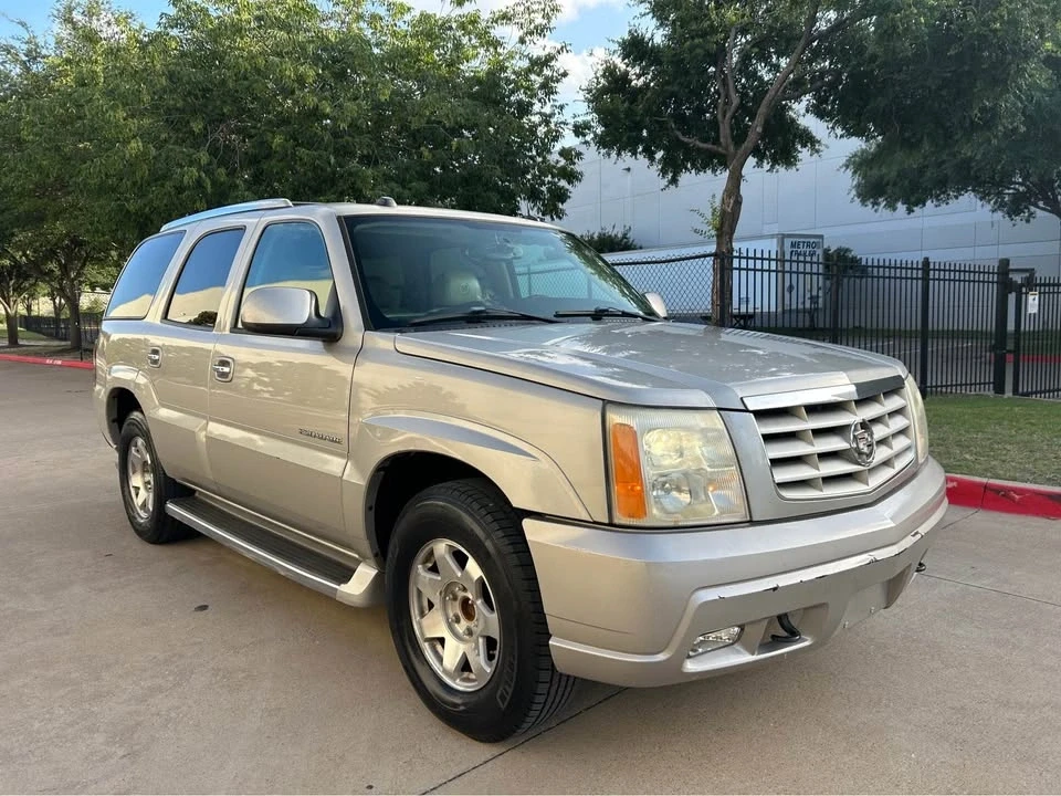 2005 Cadillac Escalade & EXT 2nd Gen - Image 10 of 13