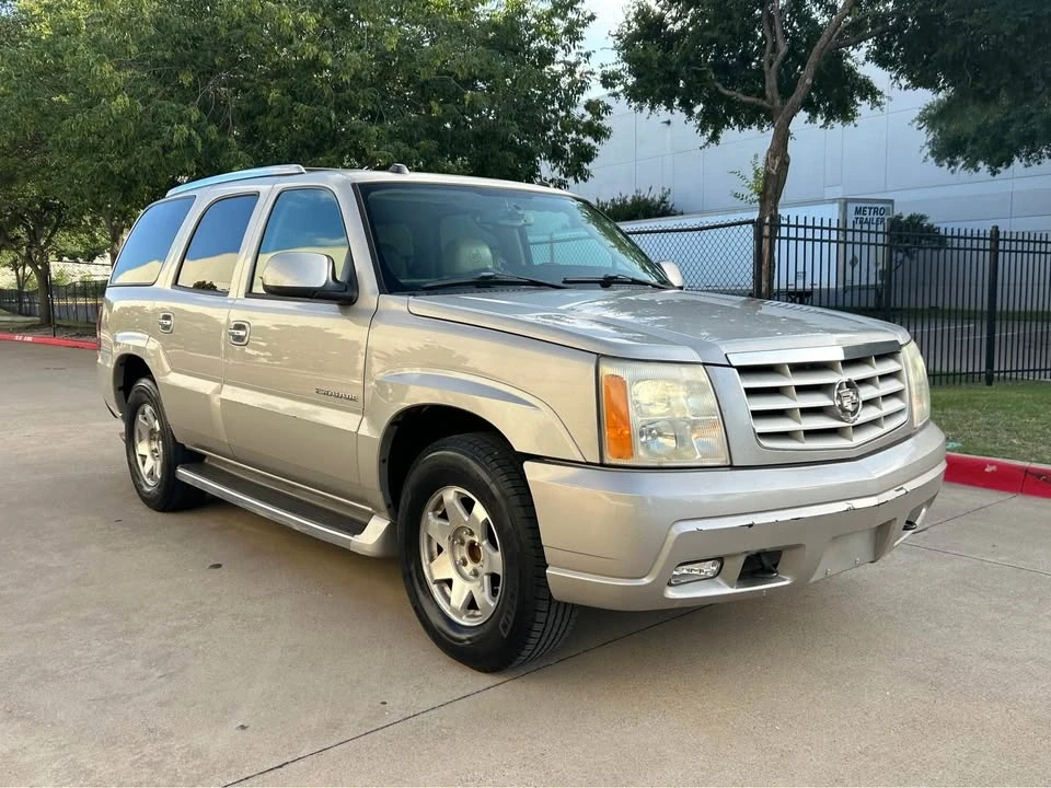 2005 Cadillac Escalade & EXT 2nd Gen - Image 11 of 13