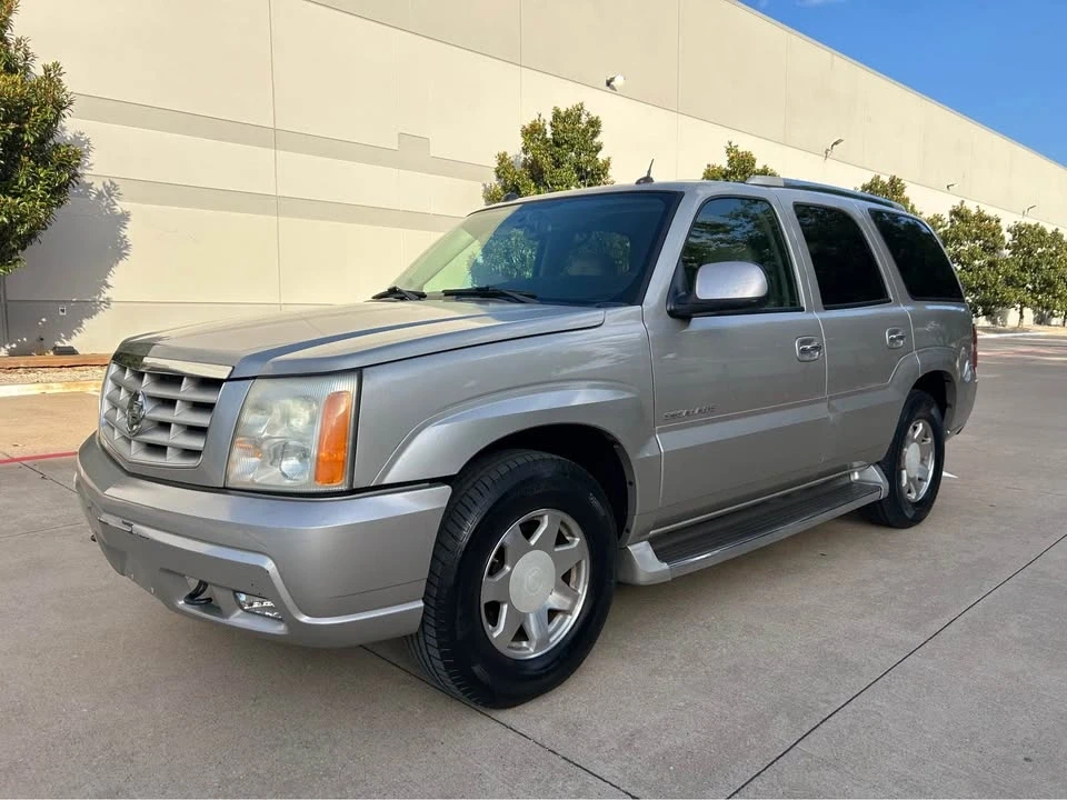 2005 Cadillac Escalade & EXT 2nd Gen - Image 2 of 13