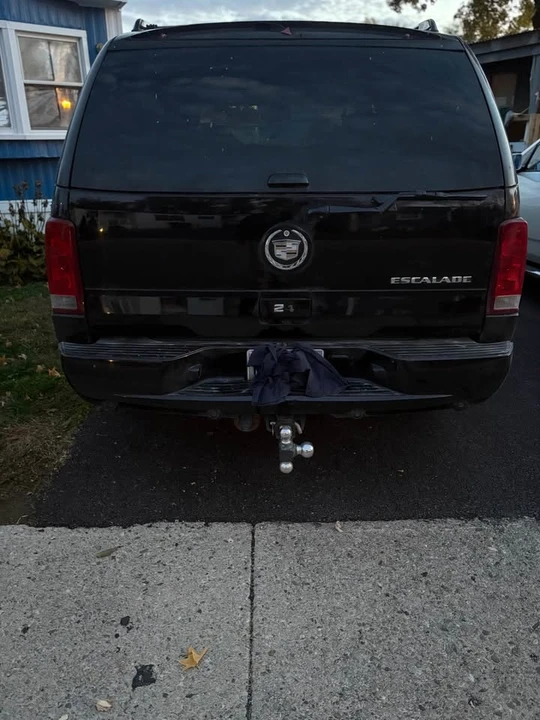 2005 Cadillac Escalade & EXT 2nd Gen - Image 3 of 7