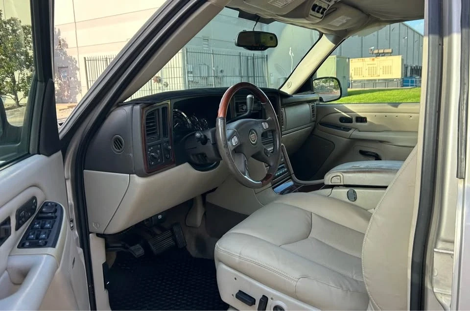 2005 Cadillac Escalade & EXT 2nd Gen - Image 5 of 13