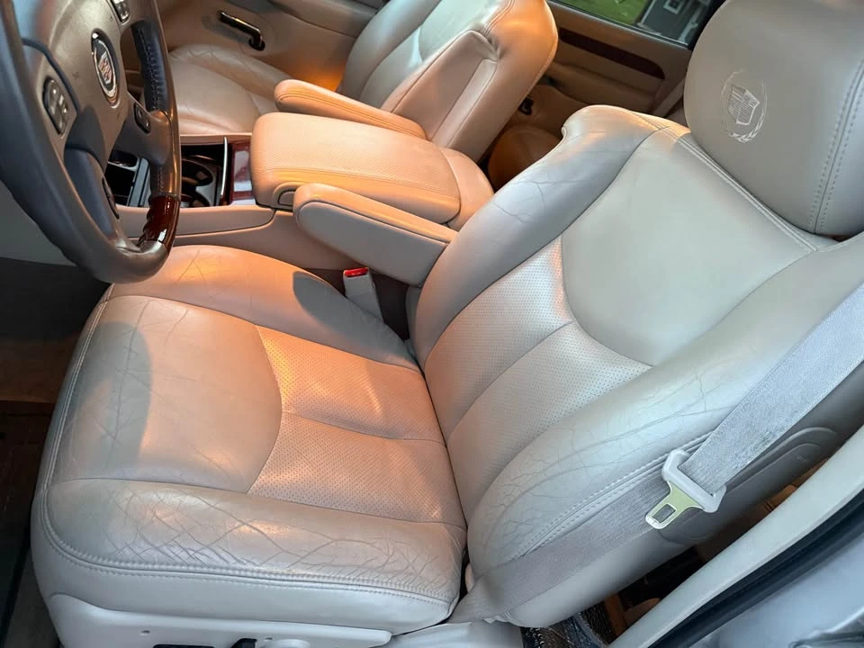 2005 Cadillac Escalade & EXT 2nd Gen - Image 8 of 15