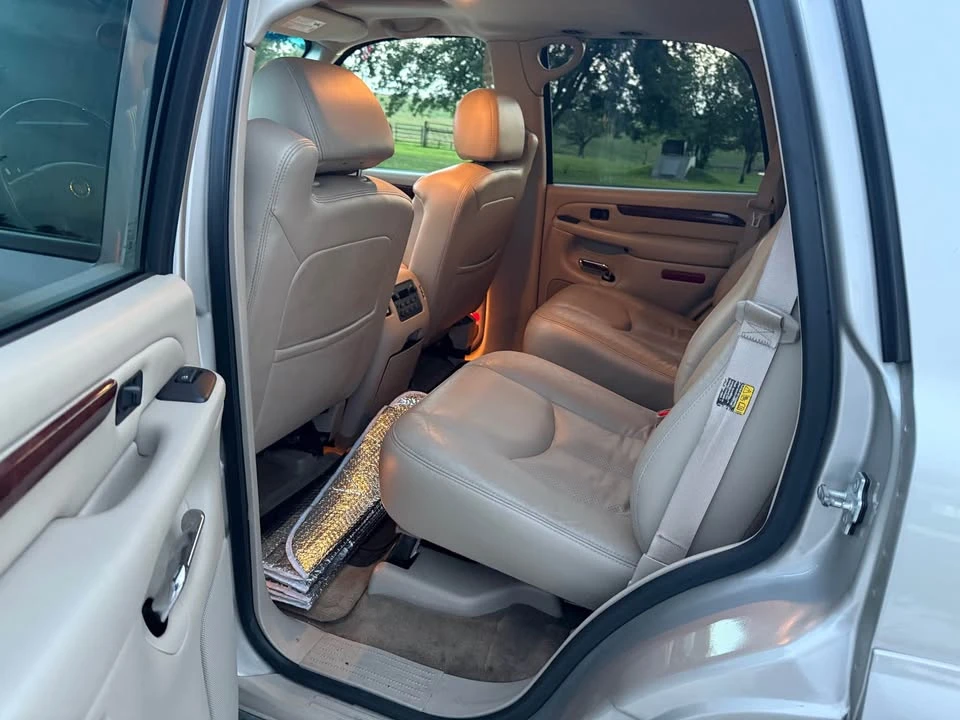 2005 Cadillac Escalade & EXT 2nd Gen - Image 15 of 15