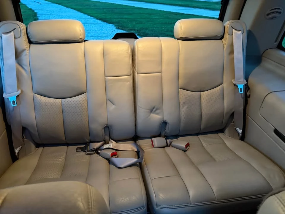 2005 Cadillac Escalade & EXT 2nd Gen - Image 14 of 15