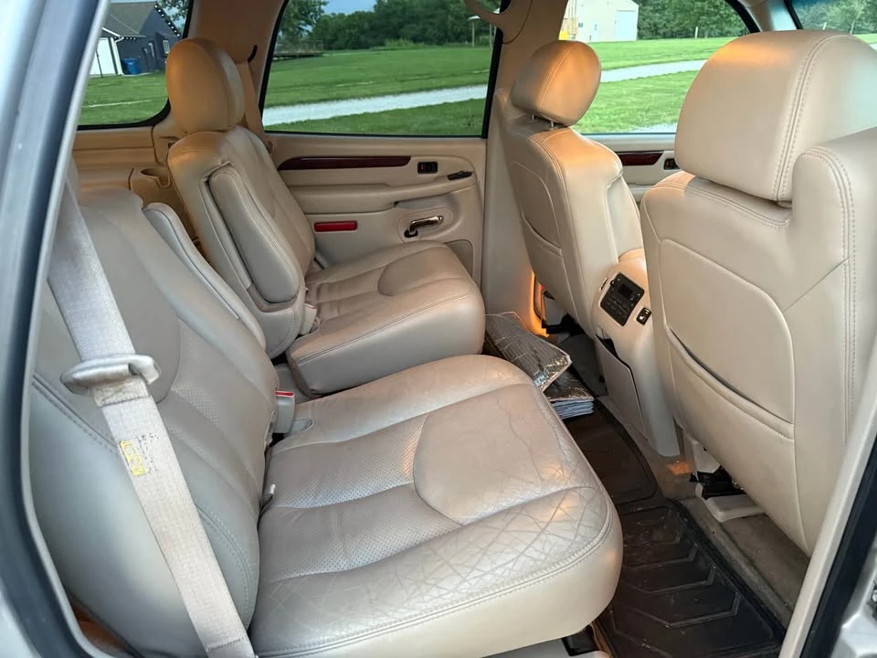 2005 Cadillac Escalade & EXT 2nd Gen - Image 10 of 15