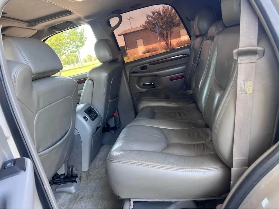 2005 Cadillac Escalade & EXT 2nd Gen - Image 9 of 9