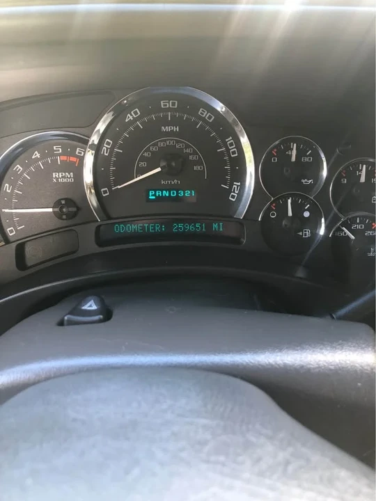 2005 Cadillac Escalade & EXT 2nd Gen - Image 8 of 8