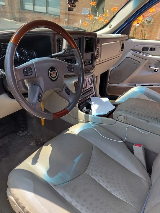 2005 Cadillac Escalade & EXT 2nd Gen - Image 7 of 11