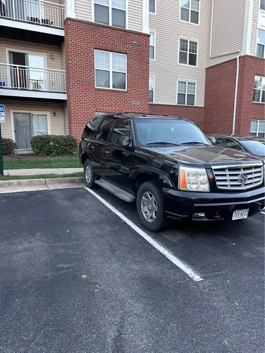 2005 Cadillac Escalade & EXT 2nd Gen - Image 2 of 3