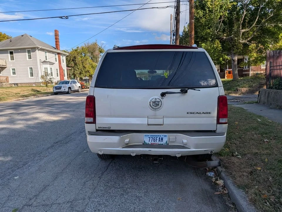 2005 Cadillac Escalade & EXT 2nd Gen - Image 3 of 10