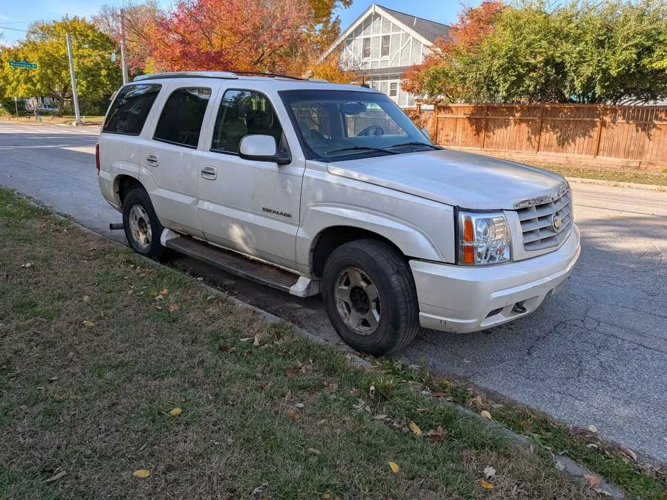 2005 Cadillac Escalade & EXT 2nd Gen - Image 6 of 10