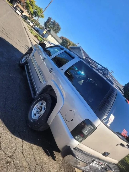 2005 Cadillac Escalade & EXT 2nd Gen - Image 3 of 8