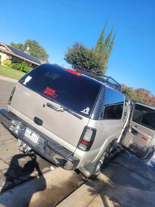 2005 Cadillac Escalade & EXT 2nd Gen - Image 4 of 8