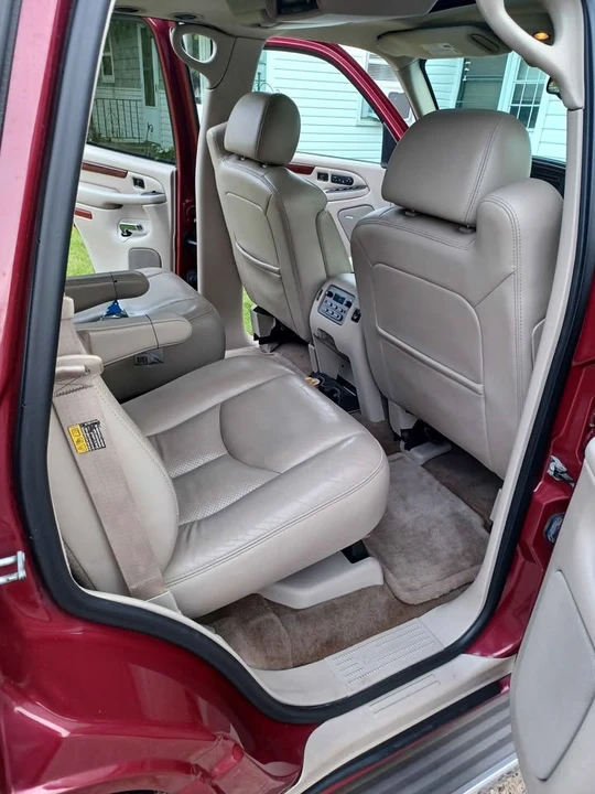 2005 Cadillac Escalade & EXT 2nd Gen - Image 7 of 18