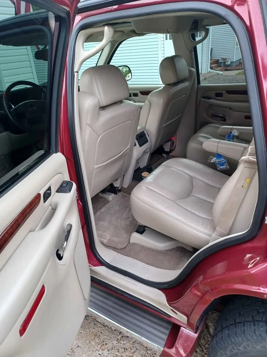 2005 Cadillac Escalade & EXT 2nd Gen - Image 4 of 18