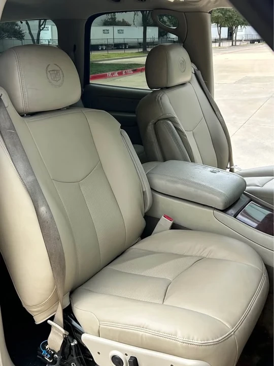 2005 Cadillac Escalade & EXT 2nd Gen - Image 8 of 12