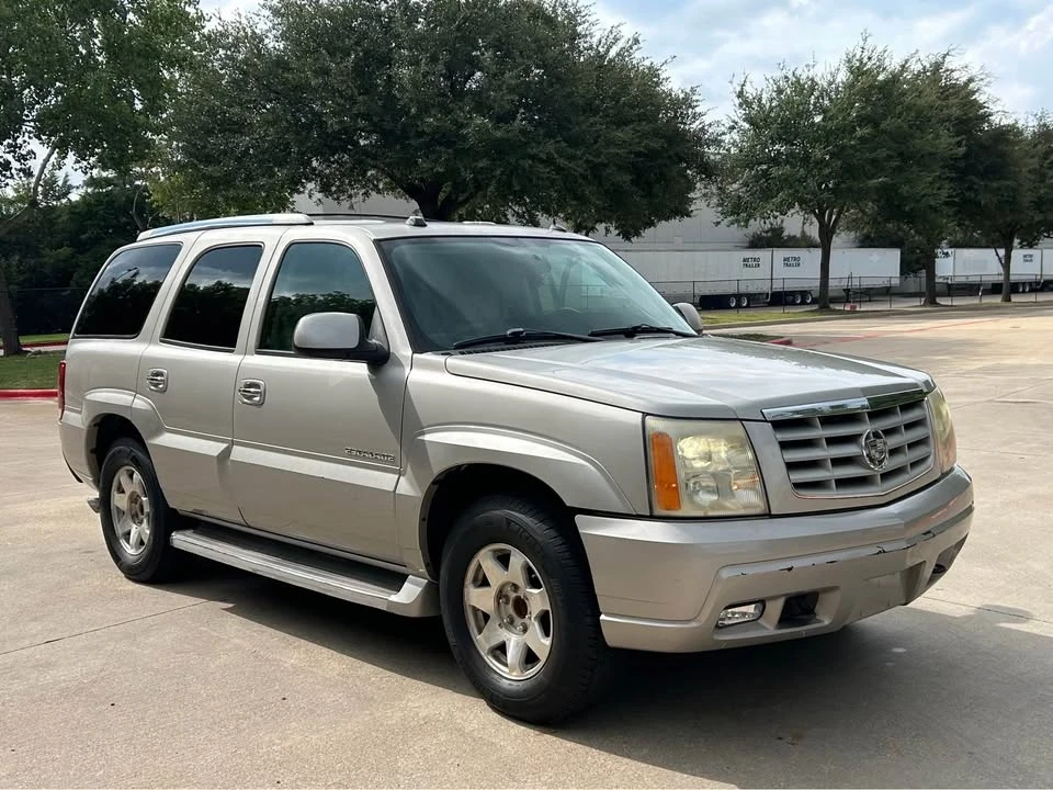 2005 Cadillac Escalade & EXT 2nd Gen - Image 10 of 12