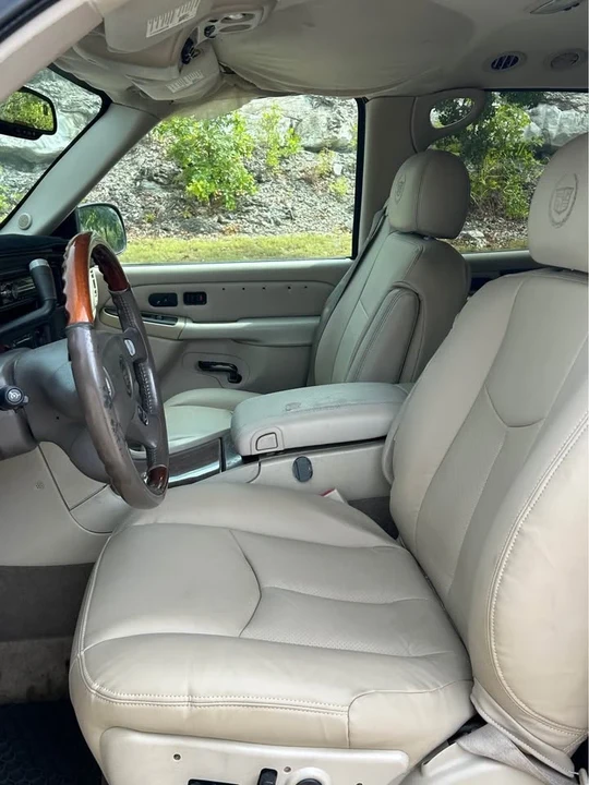 2005 Cadillac Escalade & EXT 2nd Gen - Image 5 of 12