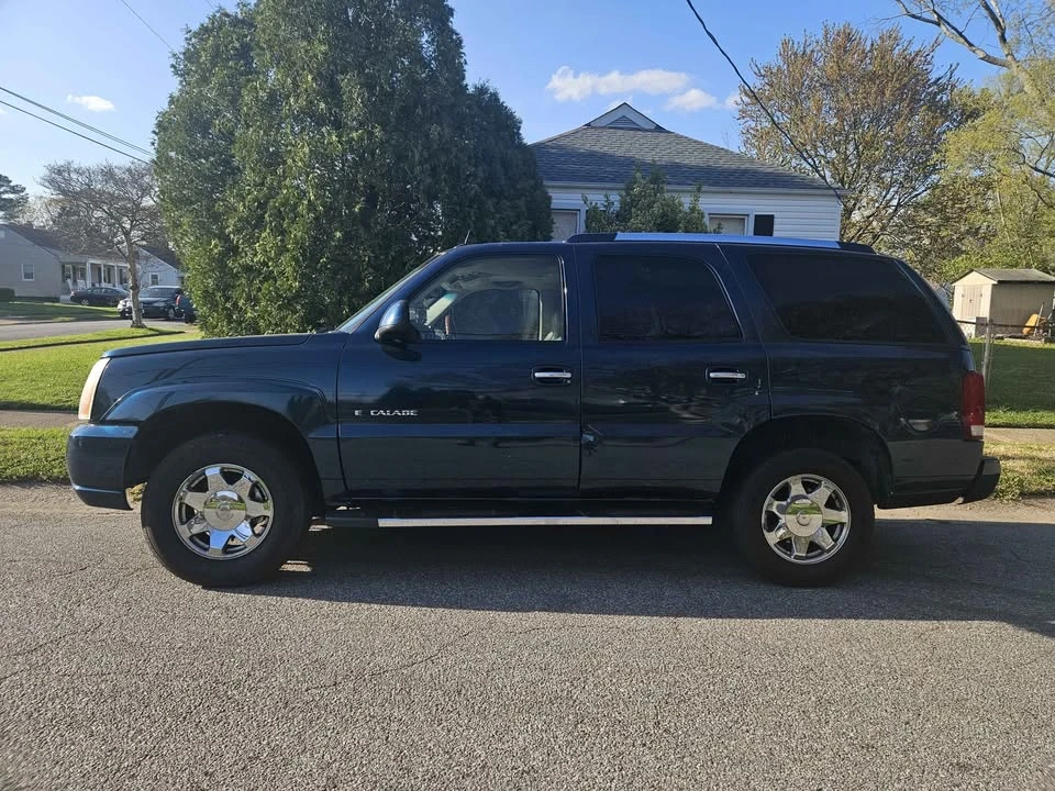 2005 Cadillac Escalade & EXT 2nd Gen - Image 3 of 8