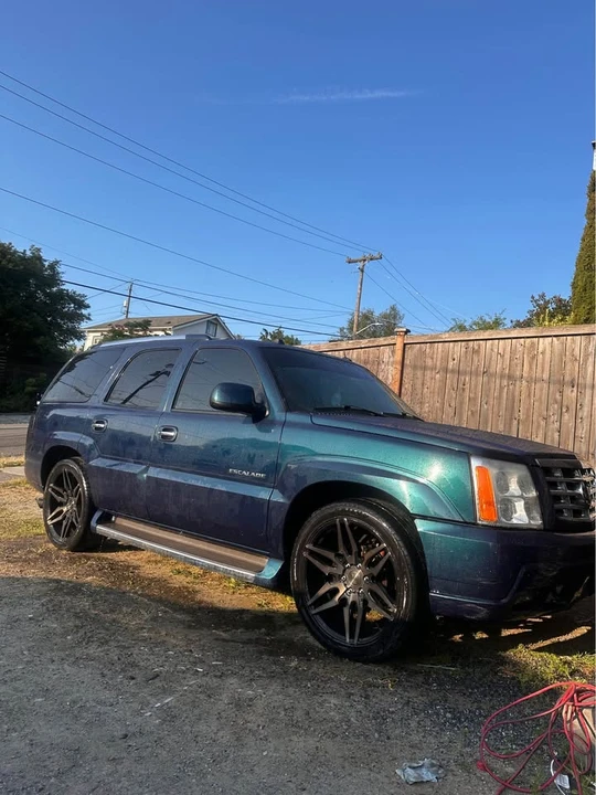 2005 Cadillac Escalade & EXT 2nd Gen - Image 5 of 12