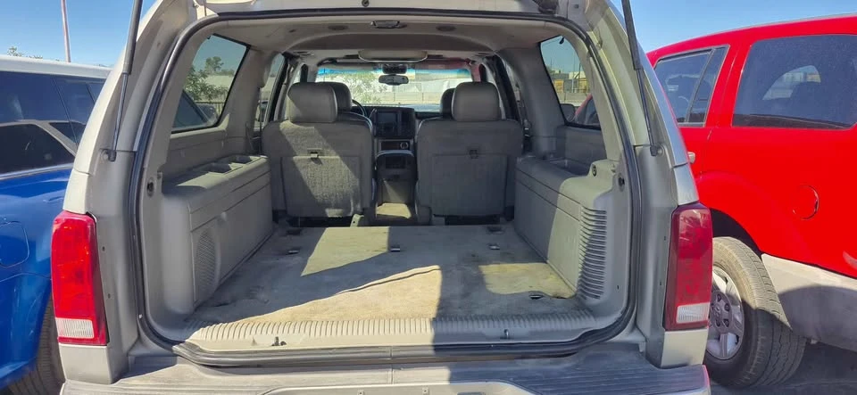 2005 Cadillac Escalade & EXT 2nd Gen - Image 5 of 5
