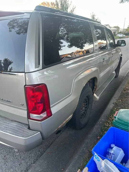 2005 Cadillac Escalade & EXT 2nd Gen - Image 4 of 7