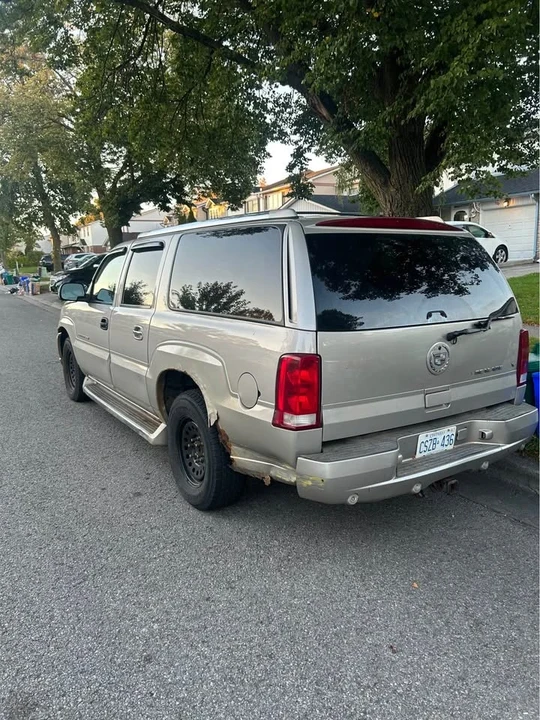 2005 Cadillac Escalade & EXT 2nd Gen - Image 3 of 7