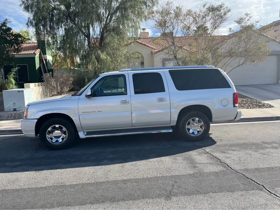2005 Cadillac Escalade & EXT 2nd Gen - Image 6 of 14