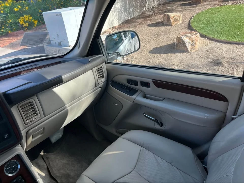 2005 Cadillac Escalade & EXT 2nd Gen - Image 9 of 14