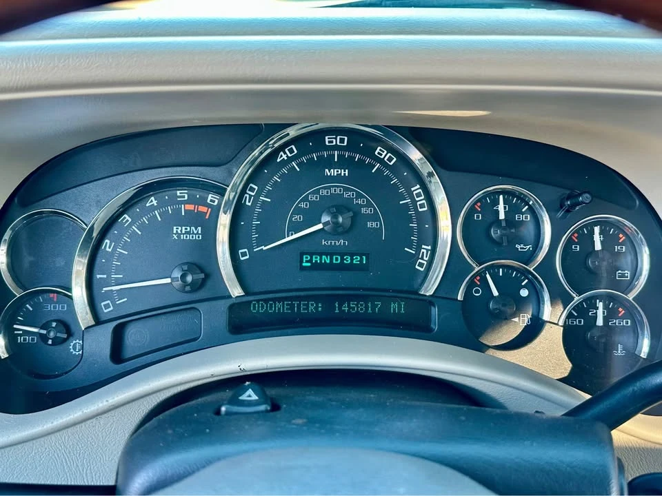 2005 Cadillac Escalade & EXT 3rd Gen - Image 8 of 11