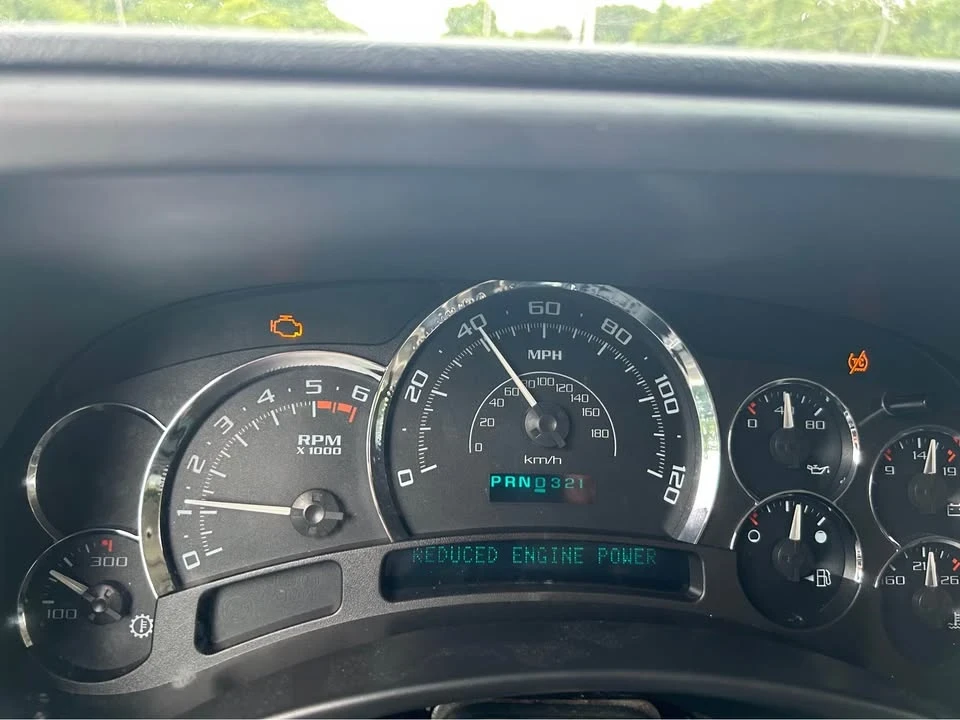 2005 Cadillac Escalade & EXT 2nd Gen - Image 4 of 4