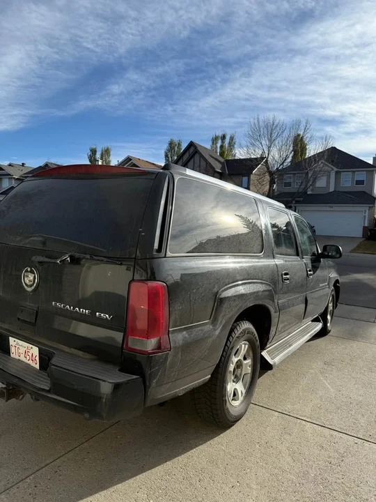 2005 Cadillac Escalade & EXT 2nd Gen - Image 3 of 14