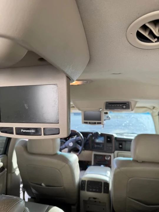 2005 Cadillac Escalade & EXT 2nd Gen - Image 14 of 14