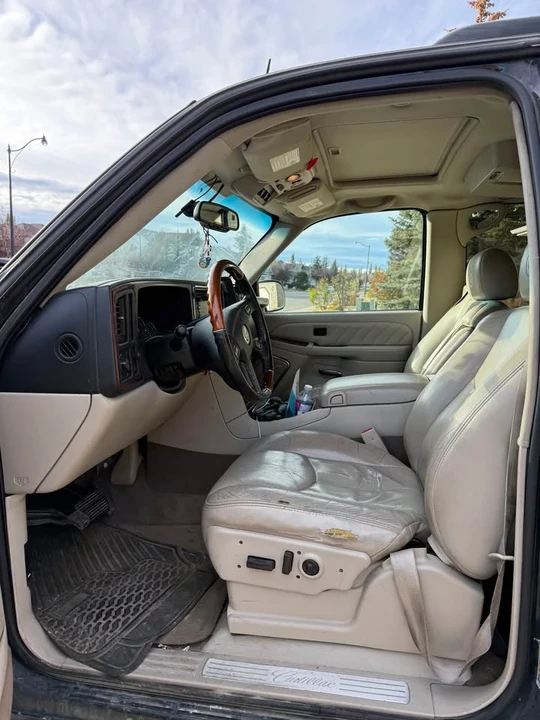 2005 Cadillac Escalade & EXT 2nd Gen - Image 5 of 14