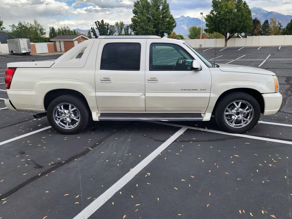 2005 Cadillac Escalade & EXT 2nd Gen - Image 3 of 15